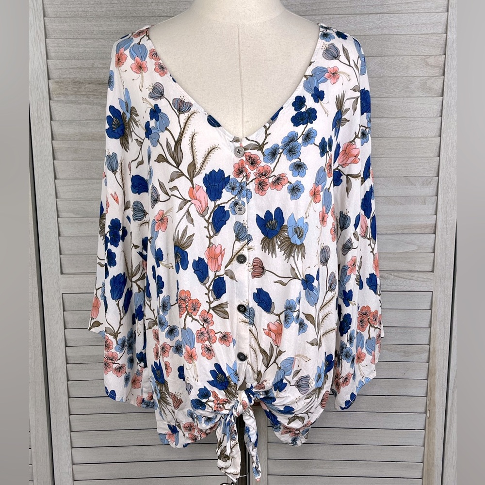 GRACE & LACE Kimono Sleeve Blouse Button Front w Tie Bottom Hem Floral Print-XL